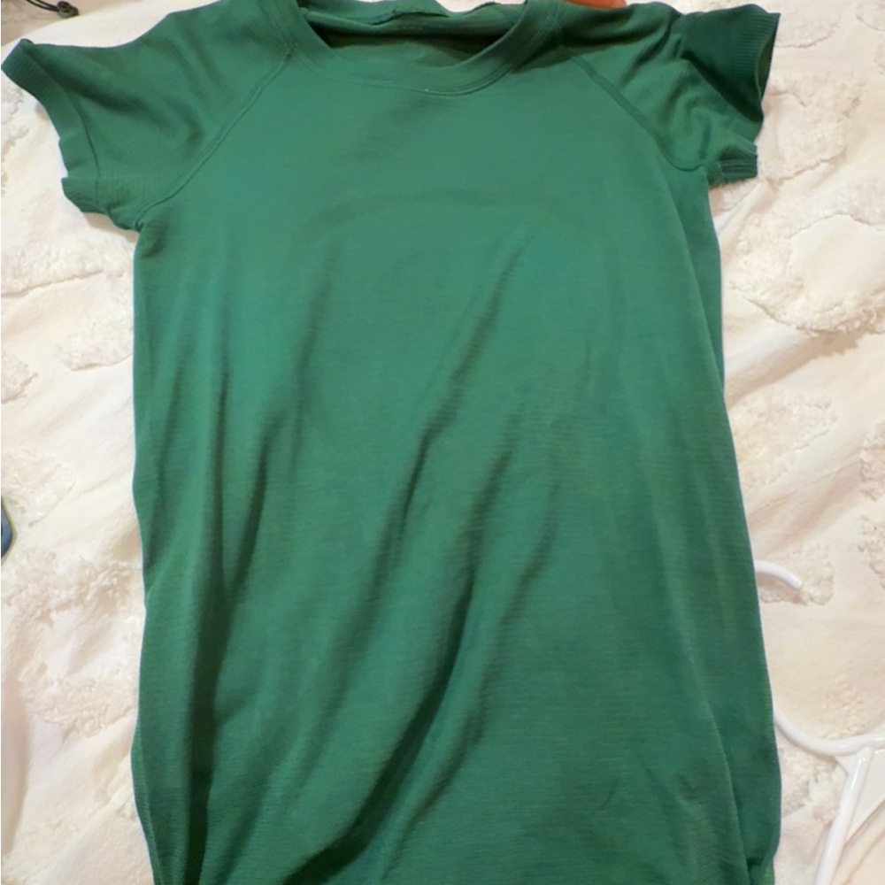 lululemon athletica Green Short Sleeve Tee